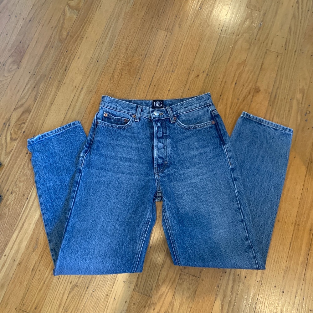 Urban Outfitter’s BDG straight Leg high rise Women’s Jeans